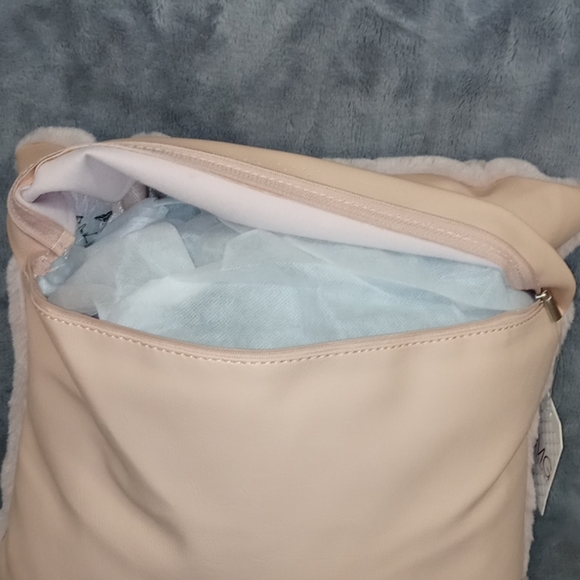 0709 OMG Embroidered "Whimsical Unicorn" Pillow - Picture 4 of 7